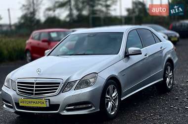 Седан Mercedes-Benz E-Class 2011 в 
