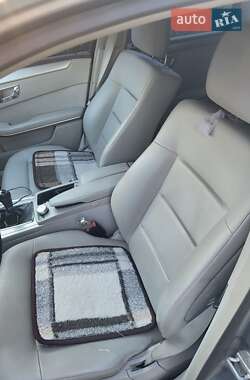 Седан Mercedes-Benz E-Class 2009 в 