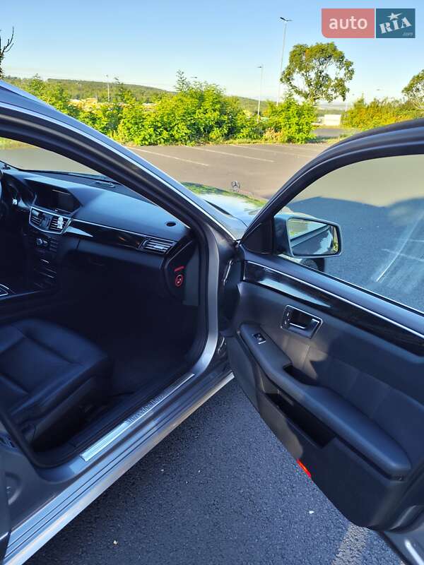 Универсал Mercedes-Benz E-Class 2012 в Тячеве