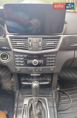 Универсал Mercedes-Benz E-Class 2011 в 