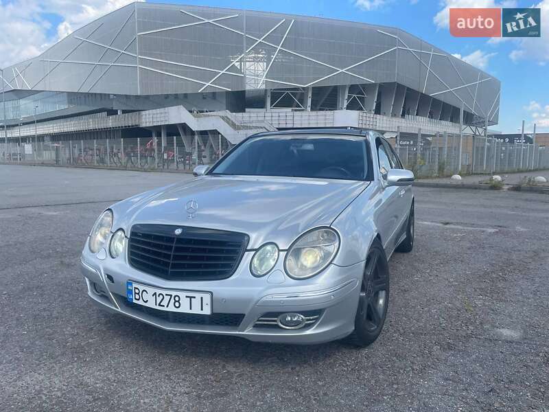 Mercedes-Benz E-Class 2002