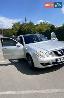 Седан Mercedes-Benz E-Class 2002 в Ивано-Франковске