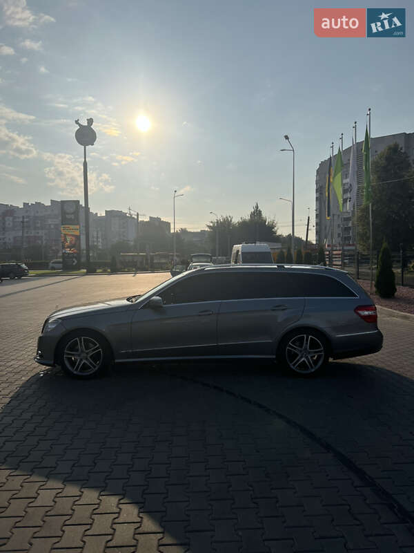 Универсал Mercedes-Benz E-Class 2011 в Луцке