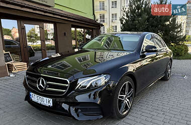 Седан Mercedes-Benz E-Class 2017 в 