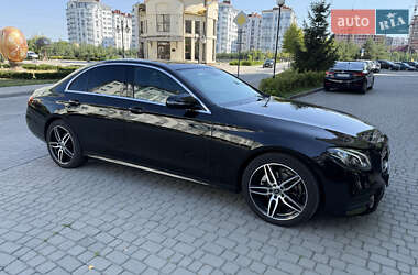 Седан Mercedes-Benz E-Class 2017 в 