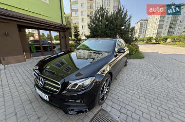 Седан Mercedes-Benz E-Class 2017 в 
