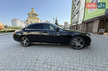 Седан Mercedes-Benz E-Class 2017 в 