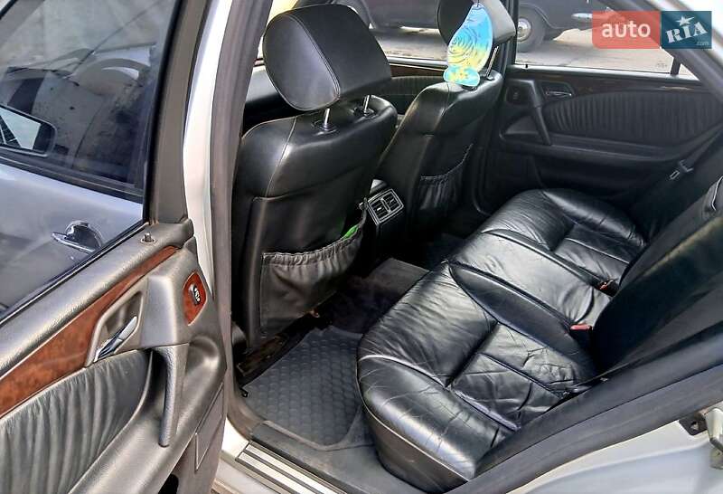 Mercedes-Benz E-Class 1997