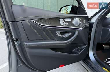 Седан Mercedes-Benz E-Class 2018 в 