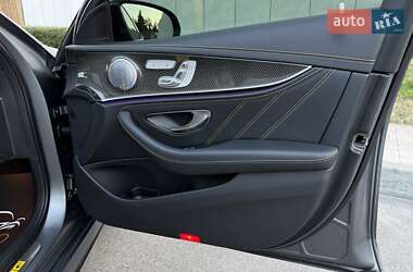 Седан Mercedes-Benz E-Class 2018 в 