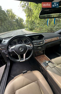 Седан Mercedes-Benz E-Class 2012 в 