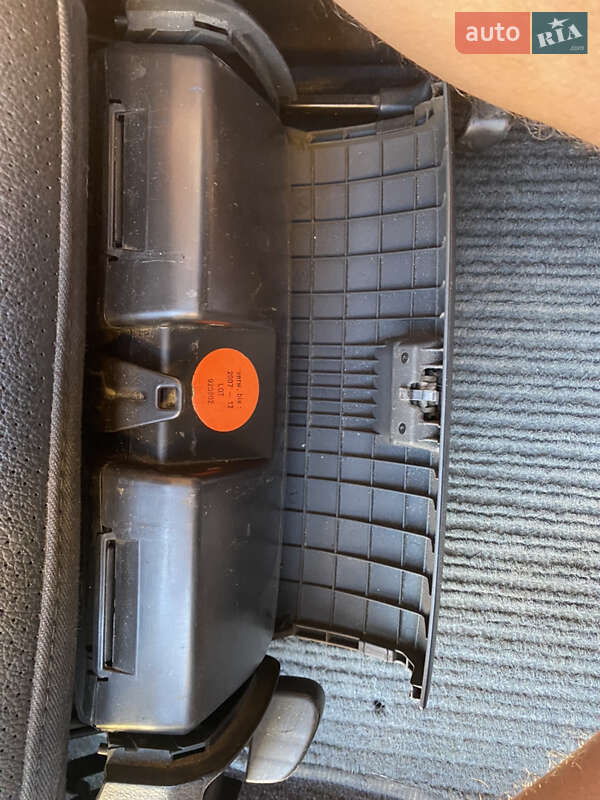 Седан Mercedes-Benz E-Class 2002 в Тернополі