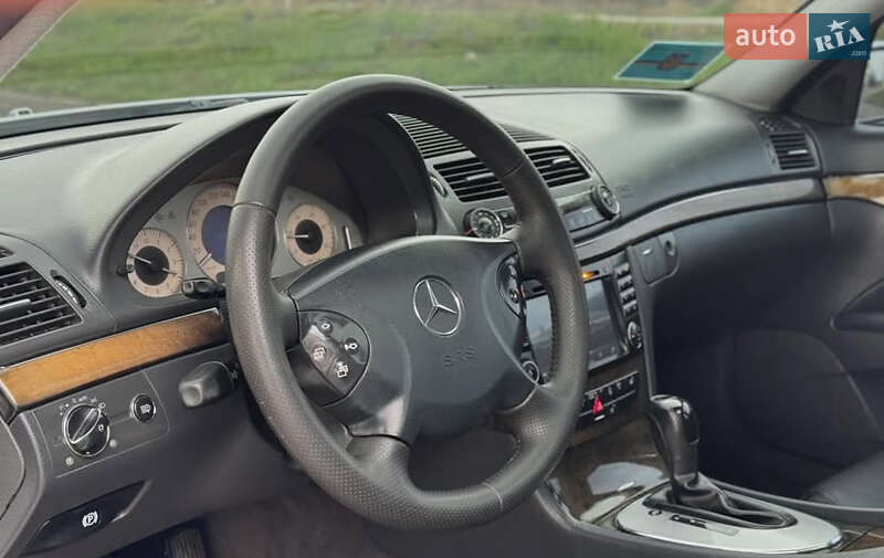 Седан Mercedes-Benz E-Class 2002 в Тернополі