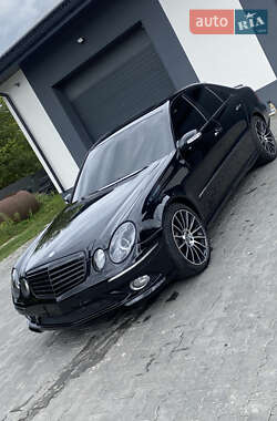 Седан Mercedes-Benz E-Class 2002 в 
