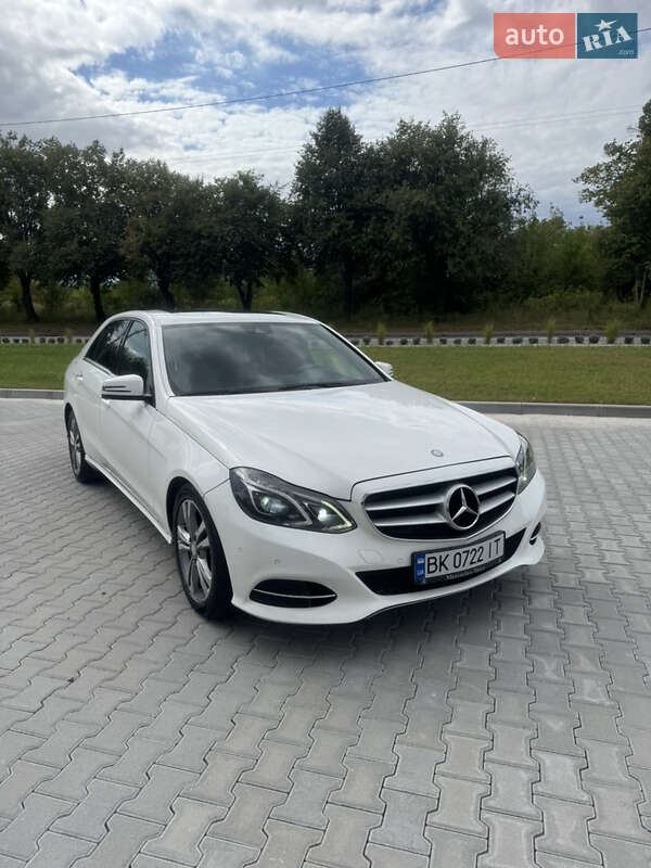 Седан Mercedes-Benz E-Class 2015 в Рівному
