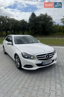 Седан Mercedes-Benz E-Class 2015 в 