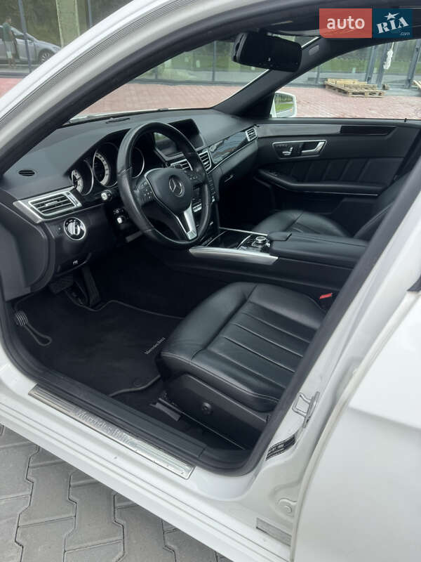 Седан Mercedes-Benz E-Class 2015 в Рівному