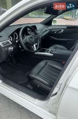 Седан Mercedes-Benz E-Class 2015 в 