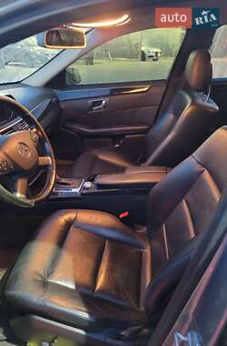 Седан Mercedes-Benz E-Class 2010 в 