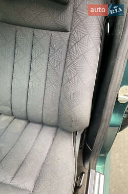 Универсал Mercedes-Benz E-Class 1995 в  фото 11 Универсал Mercedes-Benz E-Class 1995 в