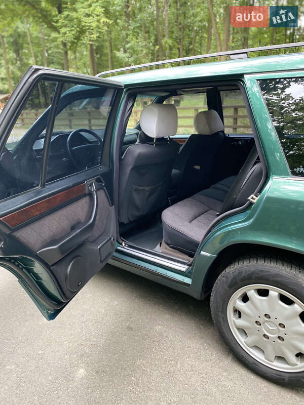 Универсал Mercedes-Benz E-Class 1995 в Попельне