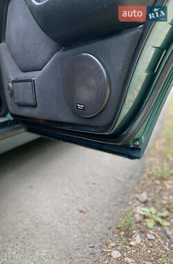 Универсал Mercedes-Benz E-Class 1995 в  фото 22 Универсал Mercedes-Benz E-Class 1995 в