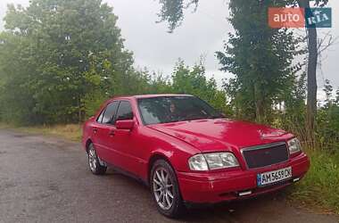 Седан Mercedes-Benz E-Class 1997 в Виннице