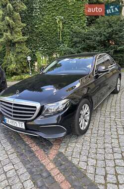 Седан Mercedes-Benz E-Class 2018 в Киеве