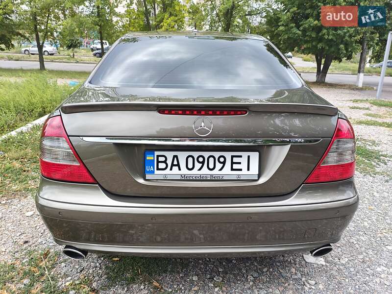 Седан Mercedes-Benz E-Class 2007 в Кропивницком
