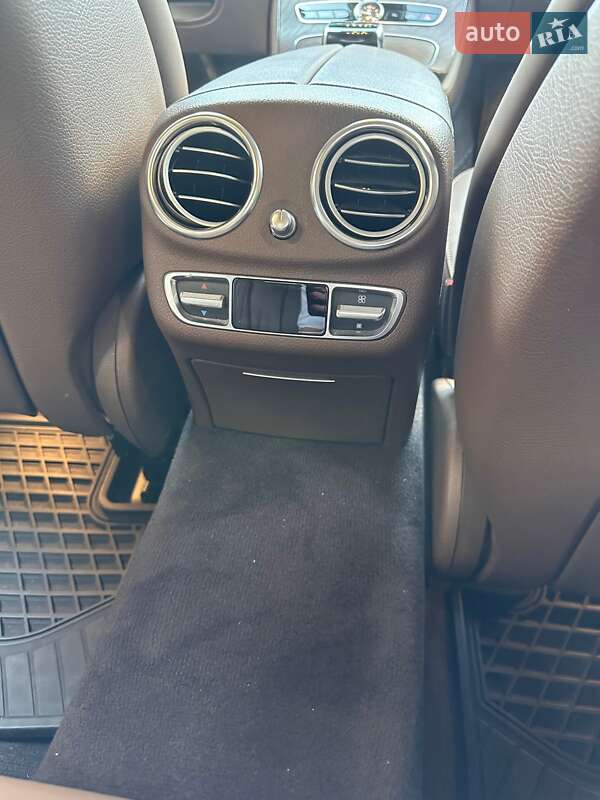 Седан Mercedes-Benz E-Class 2018 в Києві