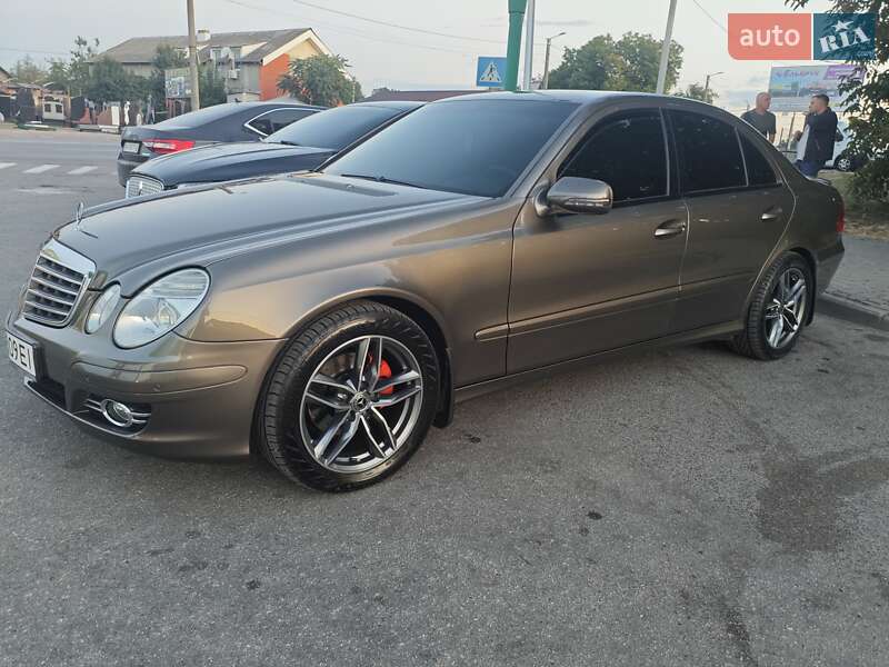 Седан Mercedes-Benz E-Class 2007 в Кропивницком