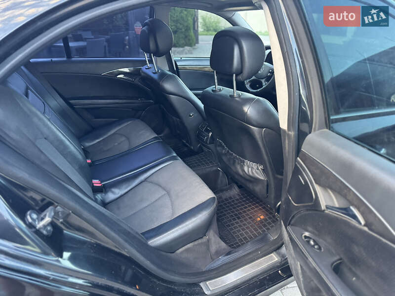 Седан Mercedes-Benz E-Class 2007 в Иршаве