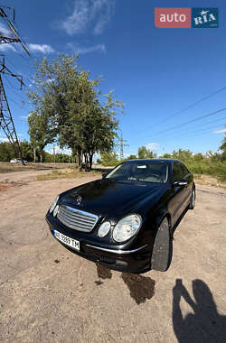 Седан Mercedes-Benz E-Class 2004 в Кривом Роге