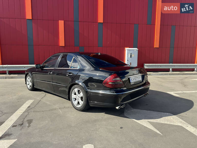 Седан Mercedes-Benz E-Class 2006 в Киеве