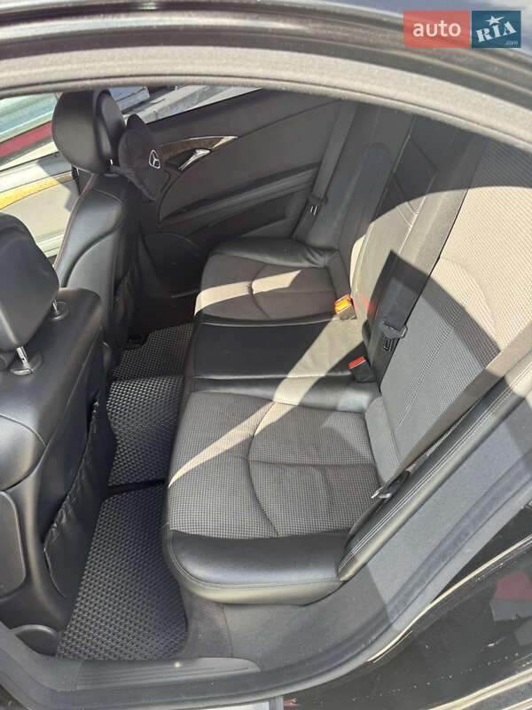 Седан Mercedes-Benz E-Class 2006 в Киеве