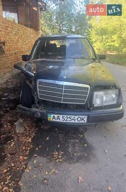 Универсал Mercedes-Benz E-Class 1993 в 