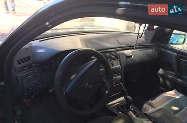 Седан Mercedes-Benz E-Class 1996 в 
