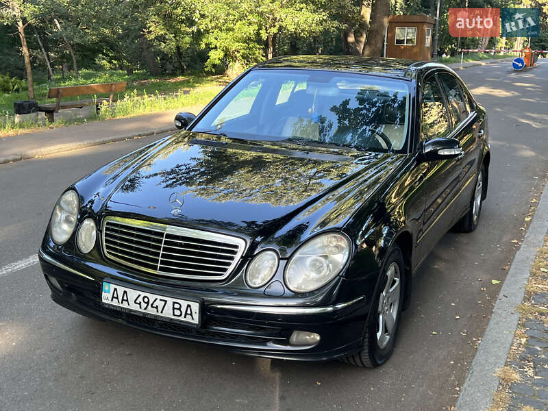 Седан Mercedes-Benz E-Class 2005 в 