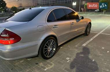 Седан Mercedes-Benz E-Class 2003 в 