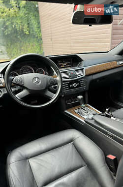 Седан Mercedes-Benz E-Class 2010 в 