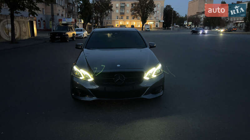 Седан Mercedes-Benz E-Class 2014 в Кривому Розі