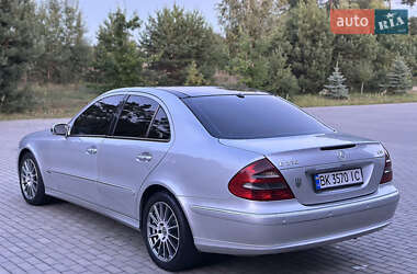 Седан Mercedes-Benz E-Class 2002 в 