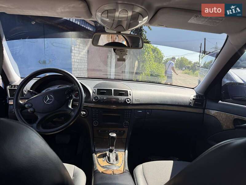 Седан Mercedes-Benz E-Class 2008 в Кривом Роге фото 4 Седан Mercedes-Benz E-Class 2008 в Кривом Роге