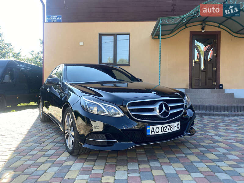 Седан Mercedes-Benz E-Class 2015 в 