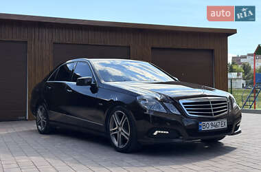 Седан Mercedes-Benz E-Class 2009 в 
