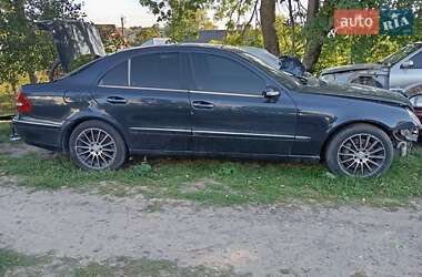 Седан Mercedes-Benz E-Class 2003 в 