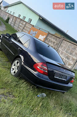 Седан Mercedes-Benz E-Class 2002 в Хмельницькому