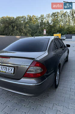 Седан Mercedes-Benz E-Class 2007 в 