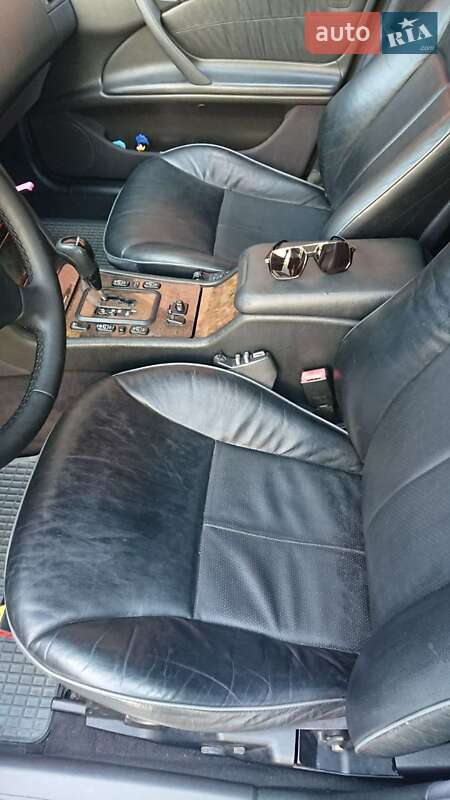 Седан Mercedes-Benz E-Class 2000 в Черкассах