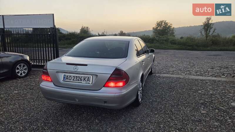 Седан Mercedes-Benz E-Class 2002 в Тячеве
